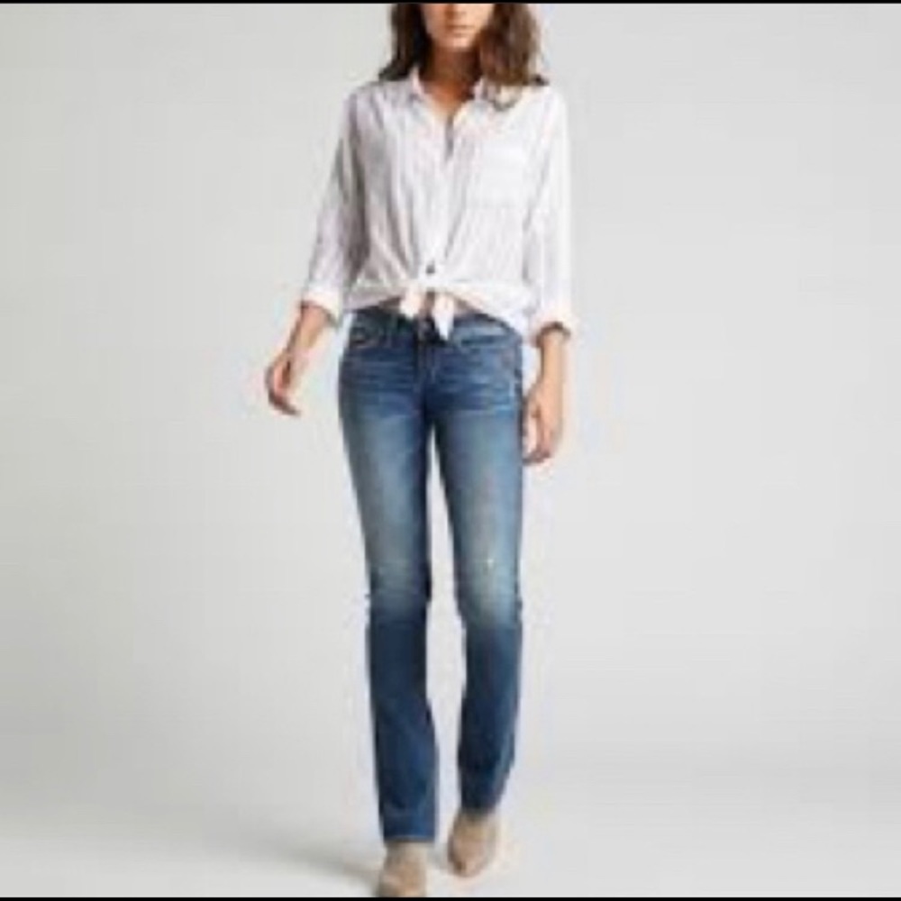 Silver Tuesday Mis Rise Boot Cut Jeans       Size 14